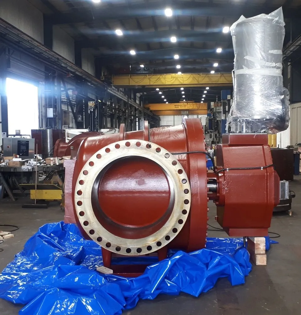 36" Ross Valve Rotary Cone Valve with Trident Actuator. This configuration allows full flow control of water through the valve along with the added feature to act as a check valve in the system. Utilizing one valve for both functions. Flow Control and a Check Valve.
